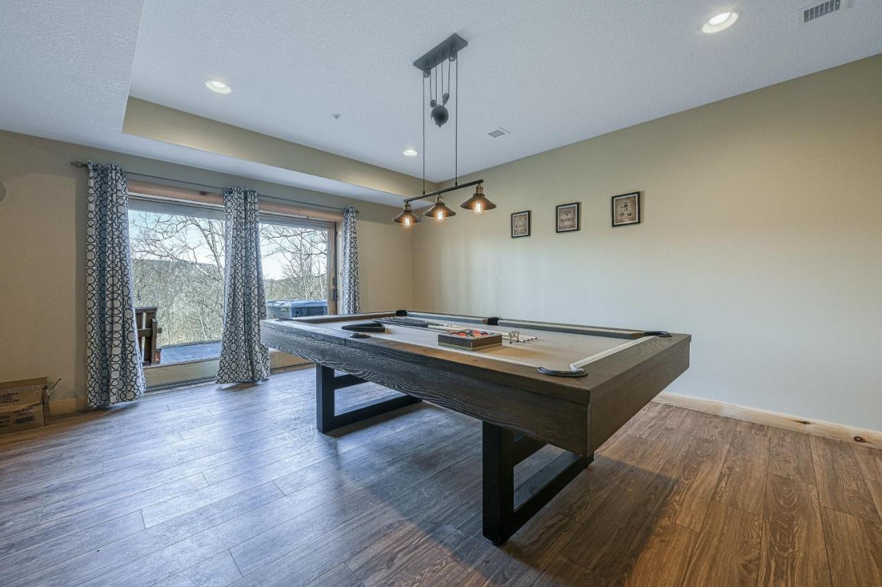 Curb-Free Chalet McHenry Bagian luar foto