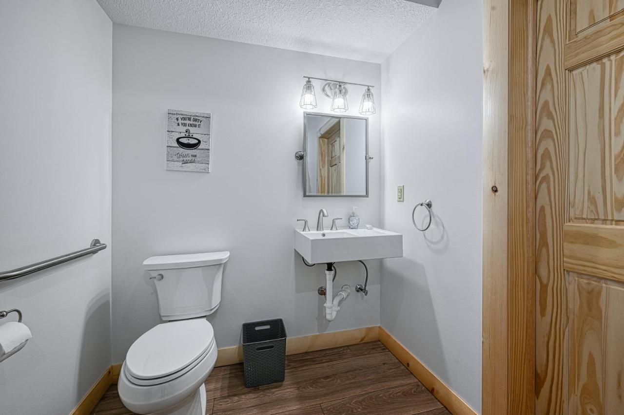 Curb-Free Chalet McHenry Bagian luar foto