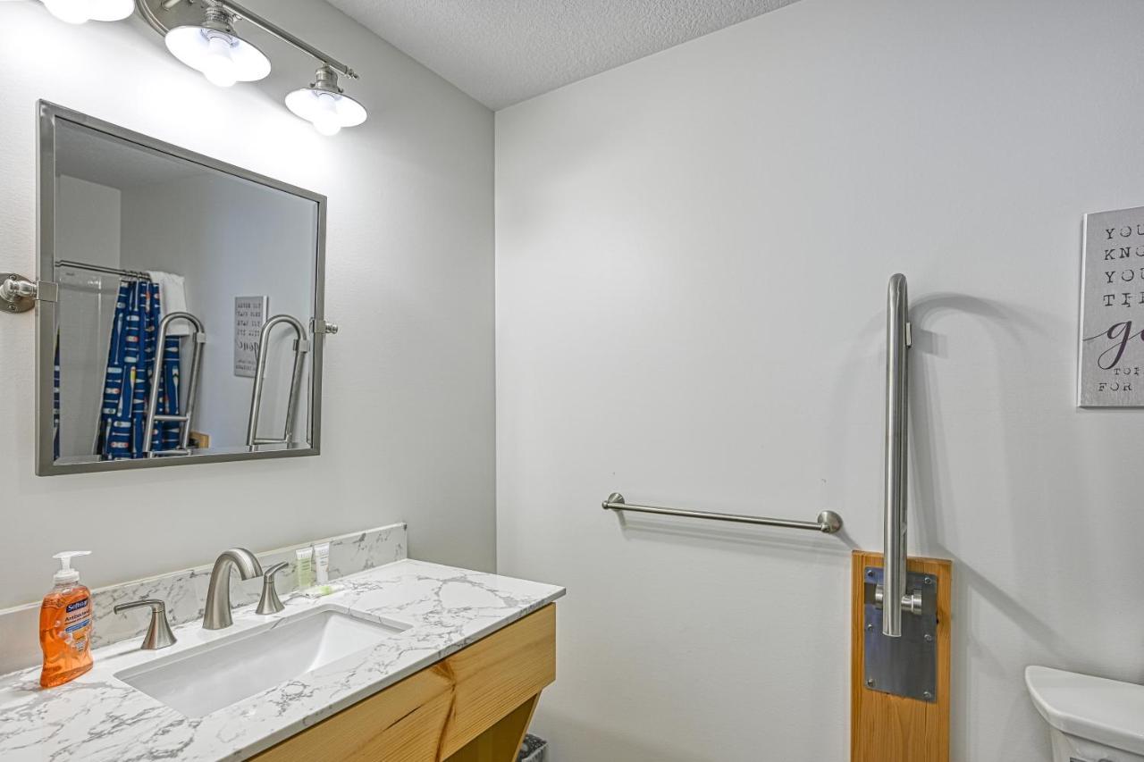 Curb-Free Chalet McHenry Bagian luar foto