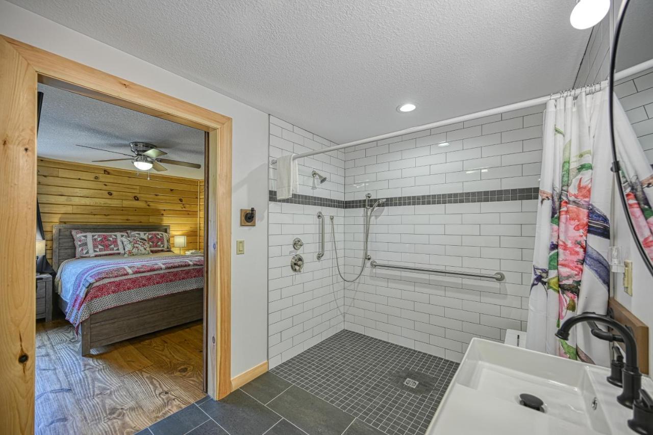 Curb-Free Chalet McHenry Bagian luar foto