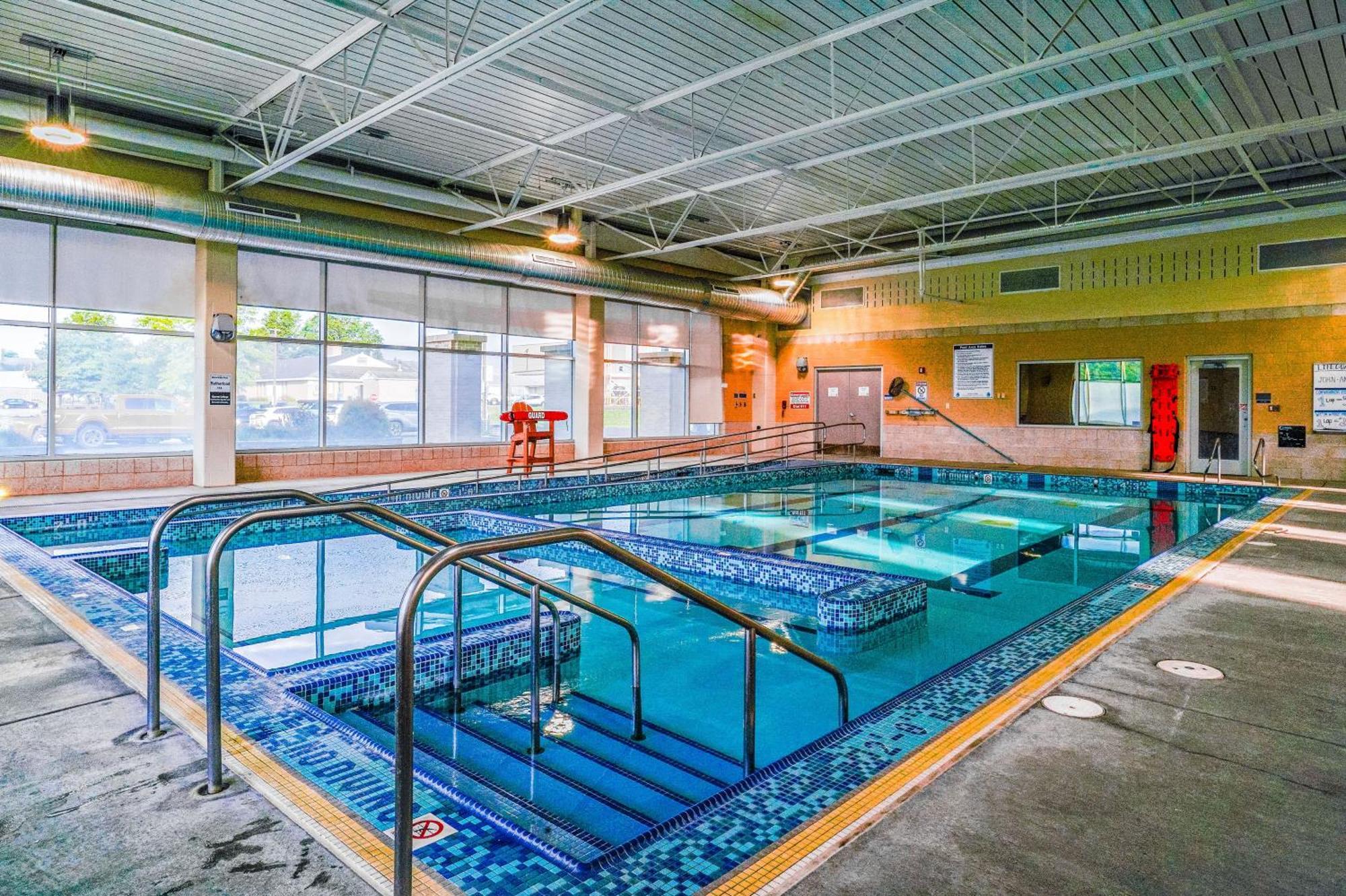Curb-Free Chalet McHenry Bagian luar foto